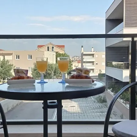 Apartment New Siroki****